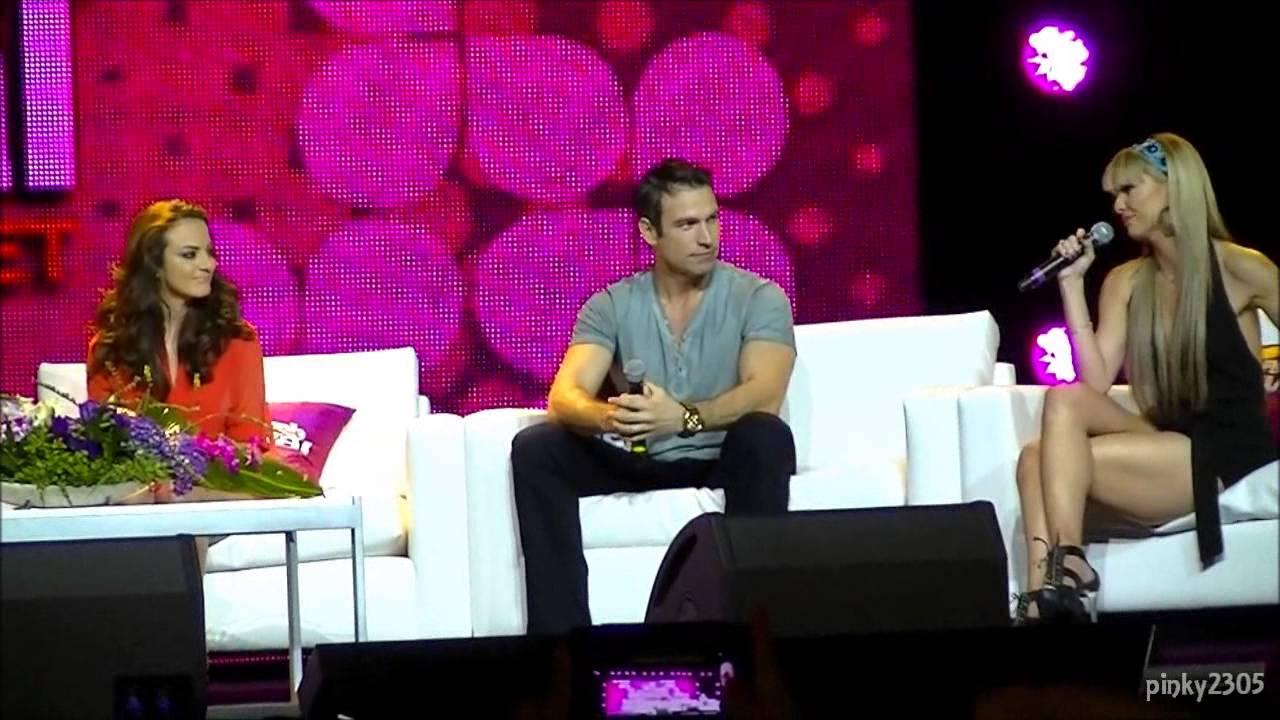 Silvia Navarro / Rafael Amaya / Marjorie de Sousa entrevista Festival People en Español 1/2