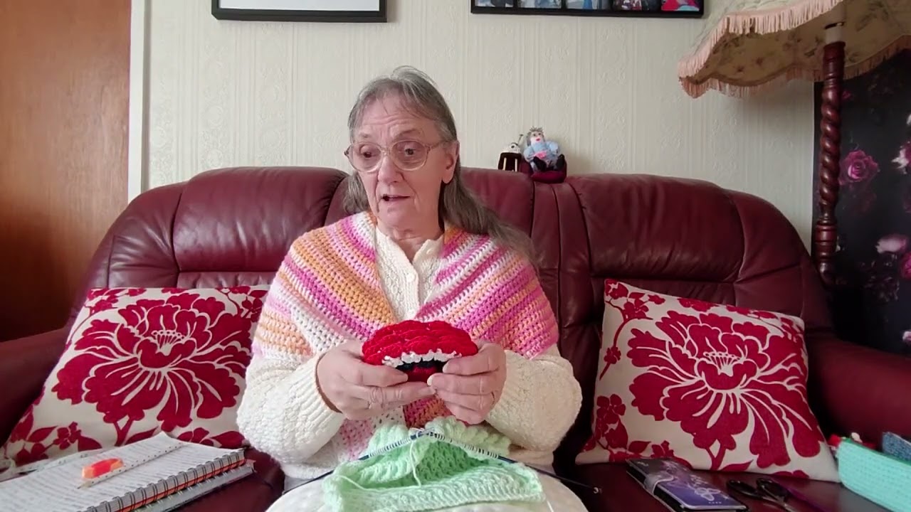 Just Relaxing, Not Too Good Today, Sheila's Knitting Tips and Other Stuff