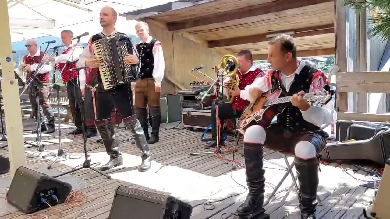 Slovenski muzikantje / Original Oberkrainer Sextett - WIR KOMMEN AUS SLOWENIEN / Iz Bleda v Bohinj