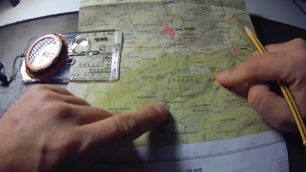 Como trazar un rumbo usando un mapa y una brujula