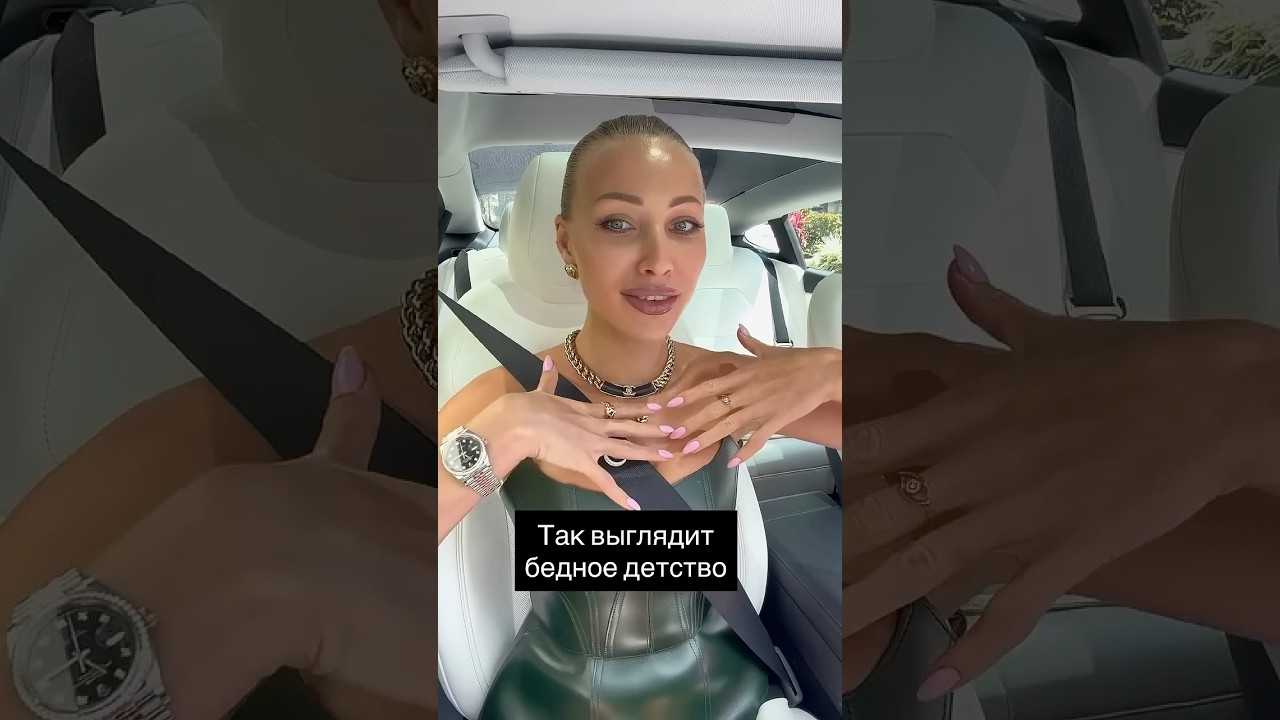Я хочу всё самое лучшее 😁 И тамогочи и йо-йо несите мне😂