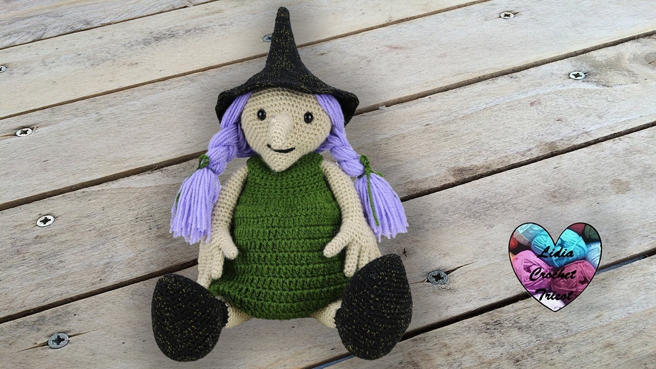 Sorcière Halloween crochet 1/2
