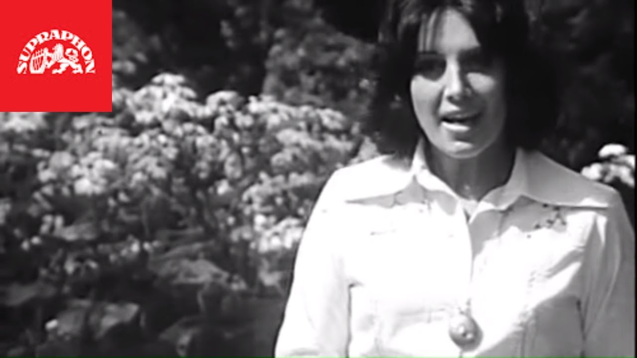 Marie Rottrová - Řeka lásky (Oficiální video)