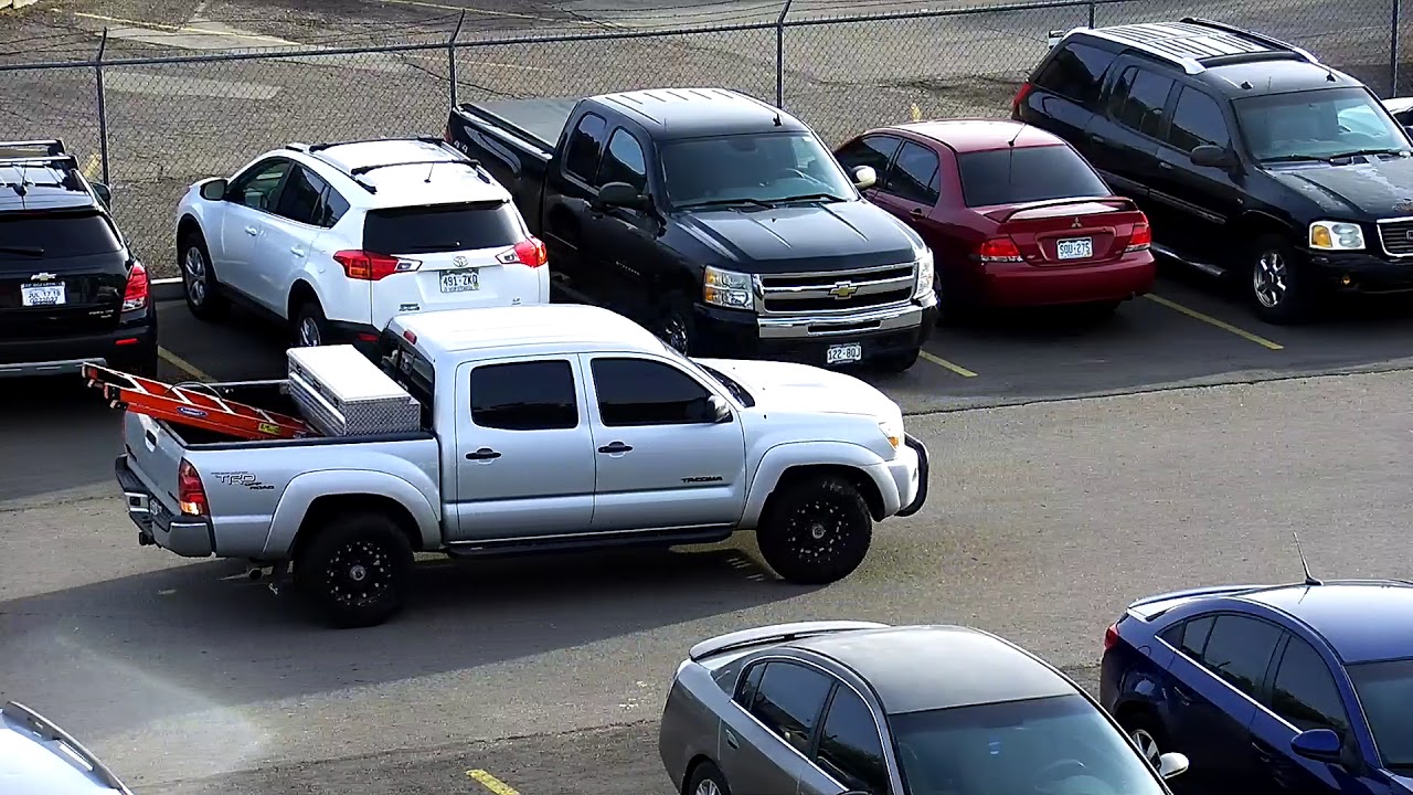 Quick Auto-Tracking PTZ Camera demo in parking lot
