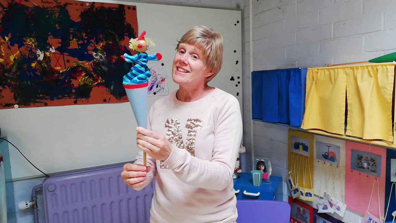Clowntje heeft een rode neus...