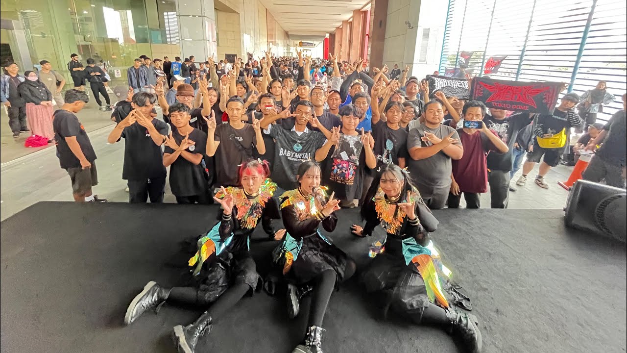 SHIRAI METAL ‘ROAD OF RESISTANCE’ | BABYMETAL cover from Indonesia @Katofest 