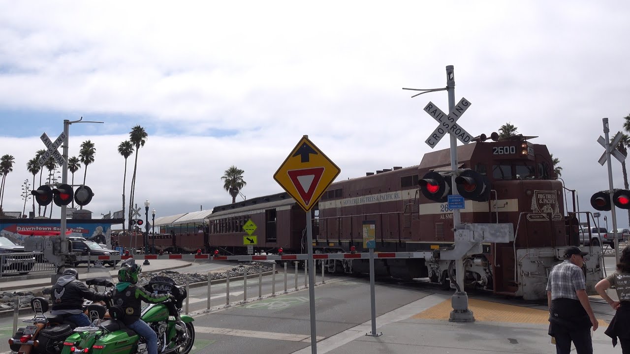 Santa Cruz Roaring Camp & Big Trees Railroad, Pacific Ave. Railroad Crossing, Santa Cruz CA