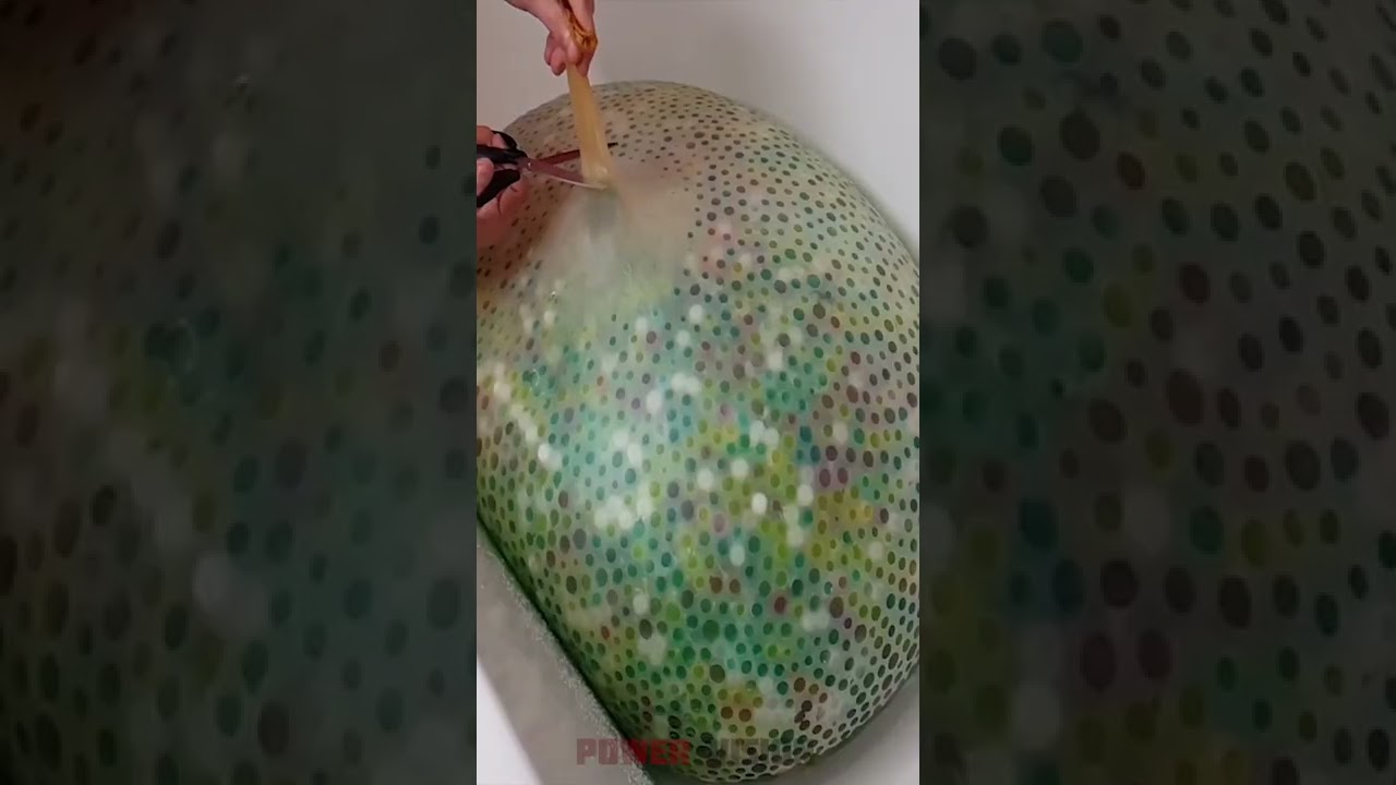 10000 Water Beads  in the Bathroom #Shorts