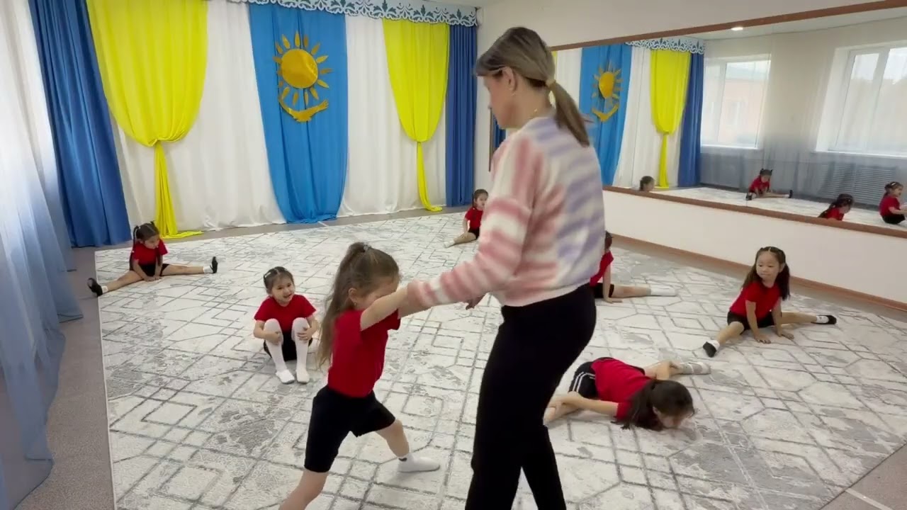 Тема Казахский танец «Көркем”. Хореограф: Егорова Д.Н