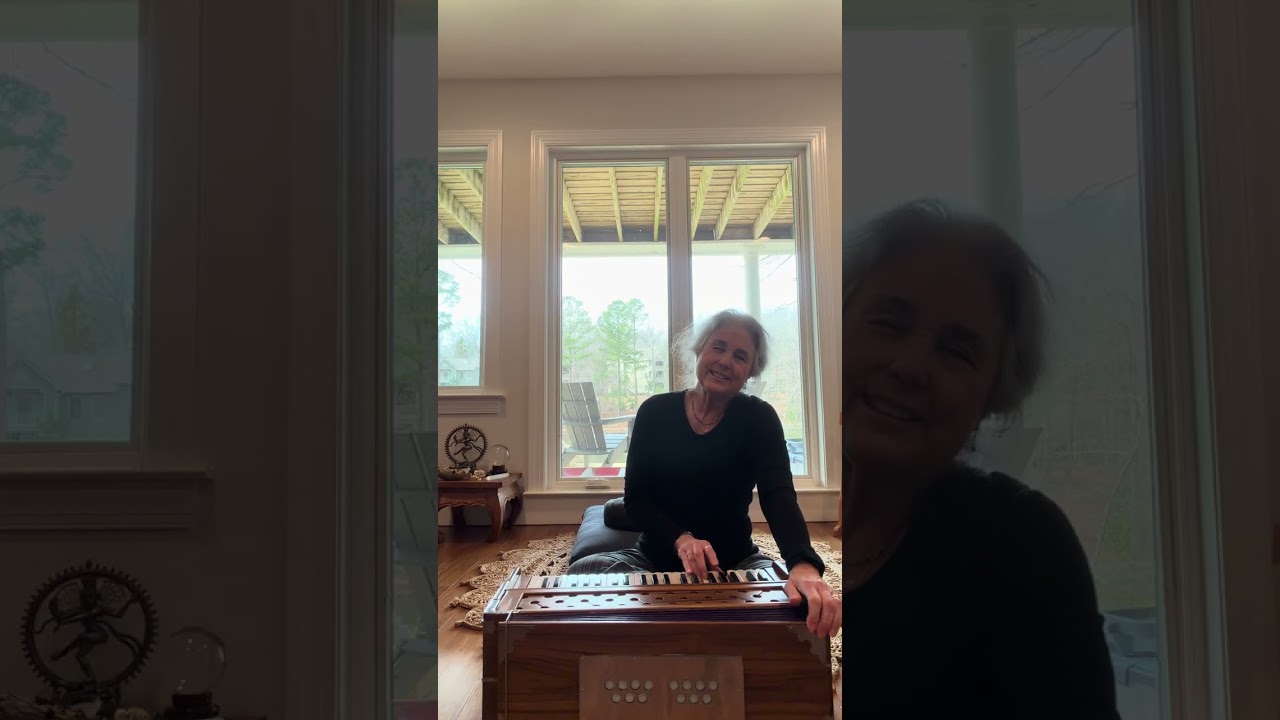 Lokah Samastah Sukhino Bhavantu | Harmonium Chant (with Keys + Meaning)