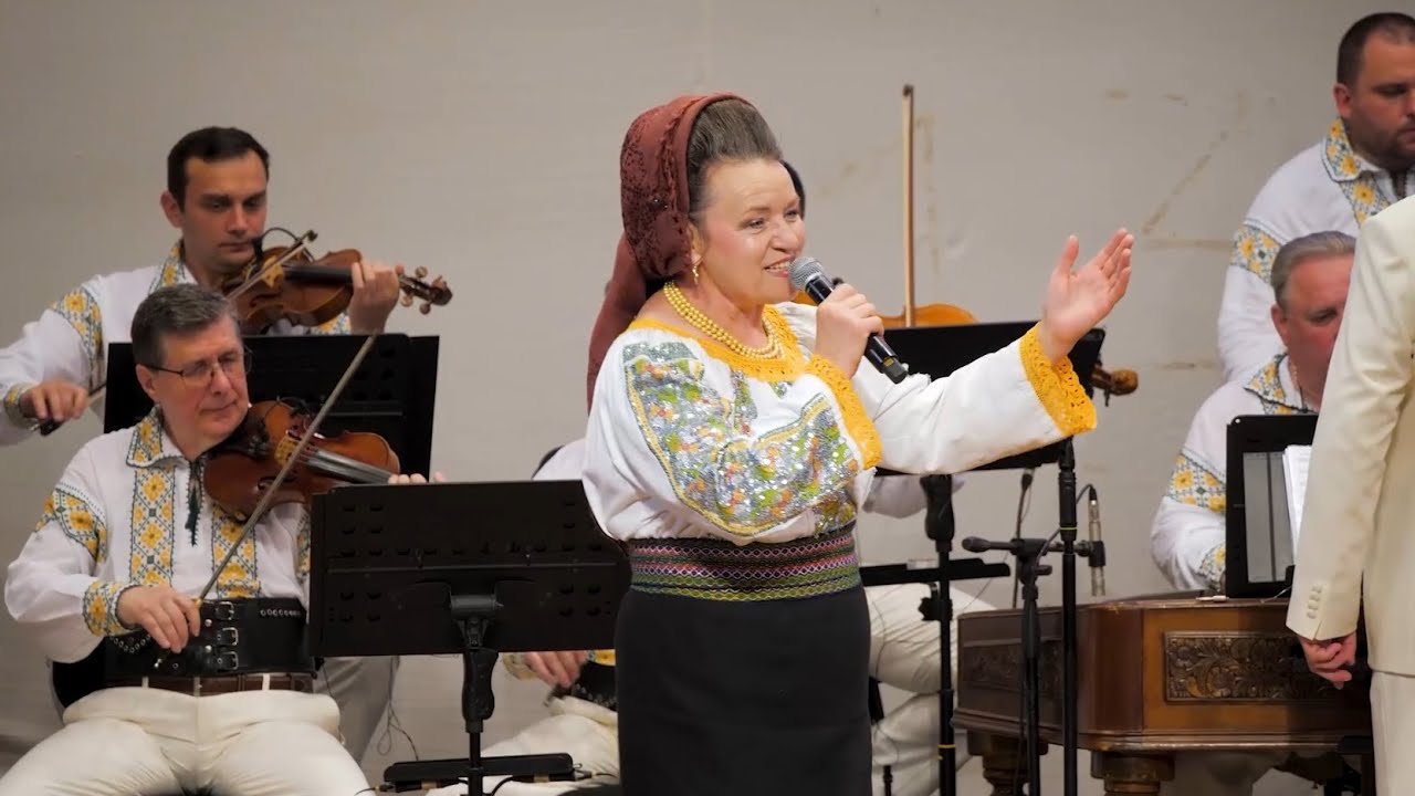 Ascultați doba cum bate - Cornelia Ciobanu