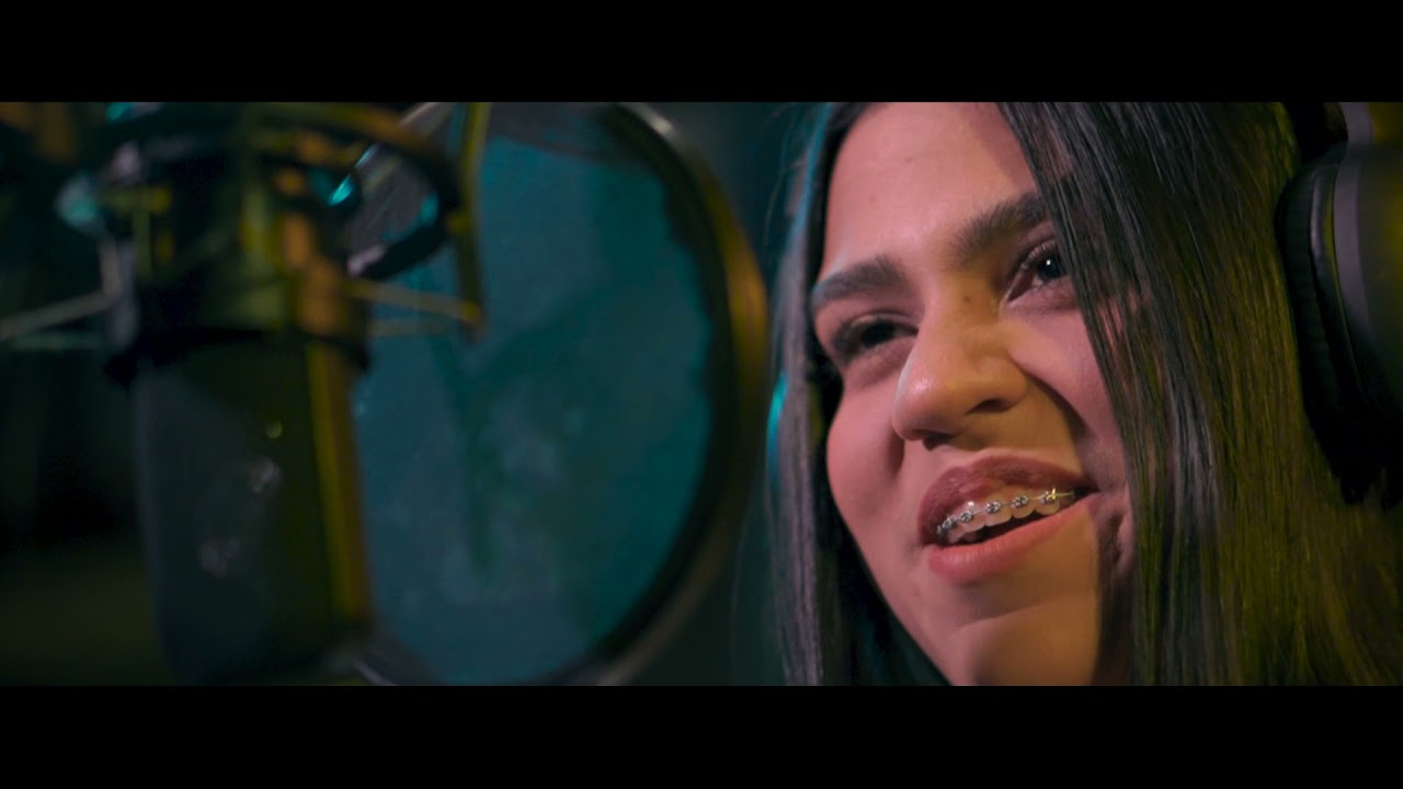 AVY - Soltera (Video Oficial)