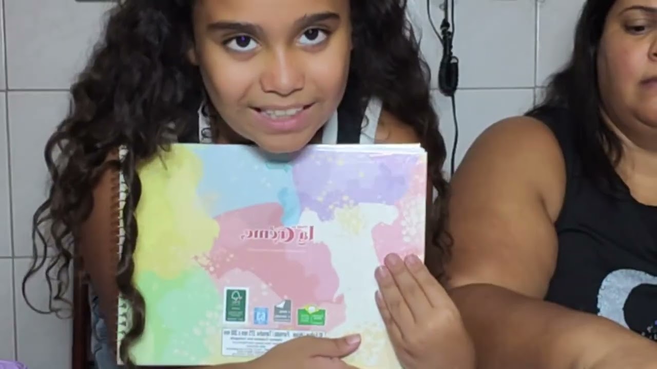 Mostrando meu material escolar de 2026
