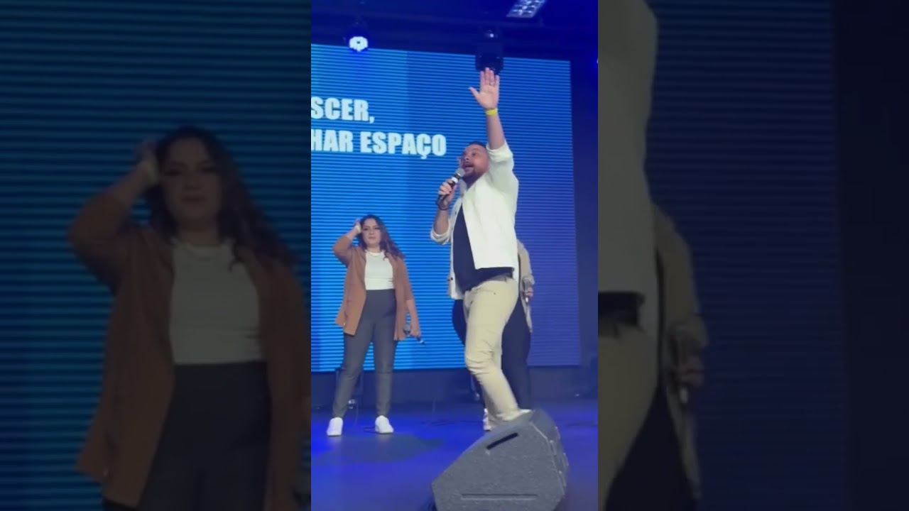 Pastor Rafa Camargo com o CMC Praise na Lyrio Igreja em SP