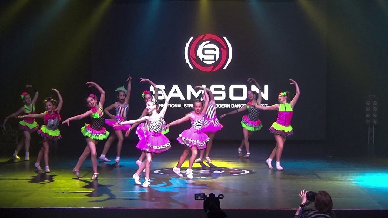 Dance Studio Bravo -Models