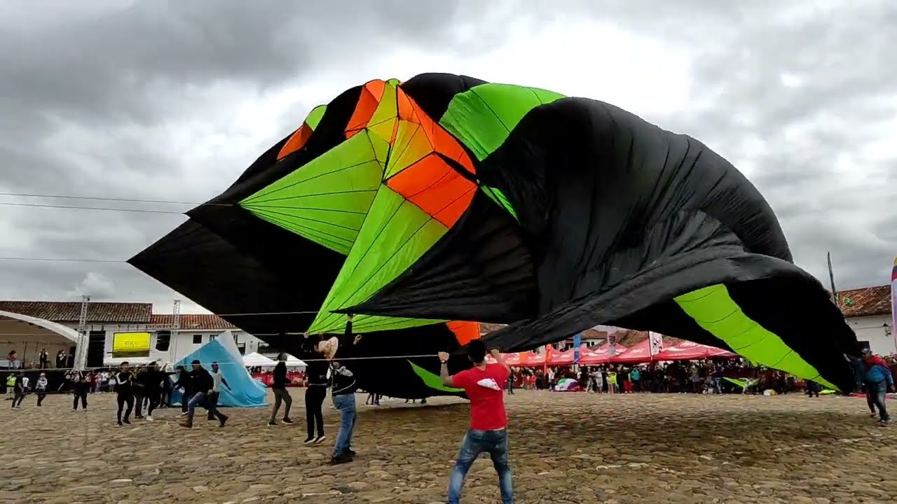 Cometas villa de leyva 2023 2024 - La Cometa más grande en Colombia Festival de cometas