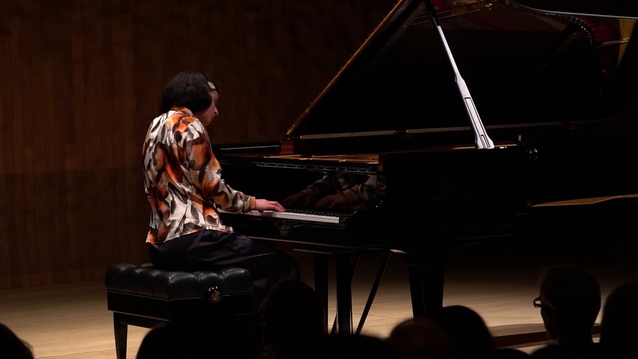 Kimiko Ishizaka plays Bach, Kunst der Fuge, in the Elbphilharmonie, part 2