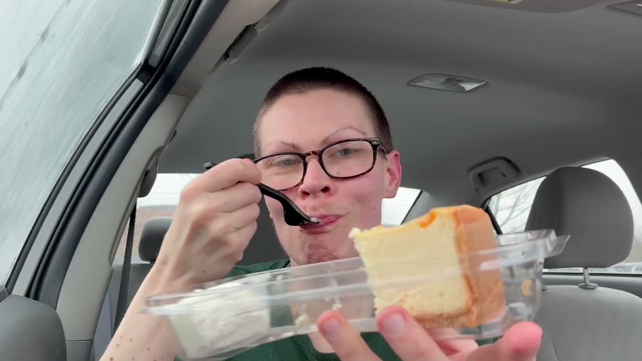Silent eats - Plain Cheesecake slice from The Cheesecake Factory on 30 January 2026