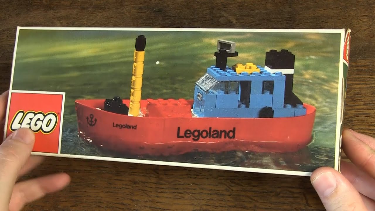 unboxing, building and reviewing iconic legoset 310 tugboat from 1973! The first Lego boat ever!