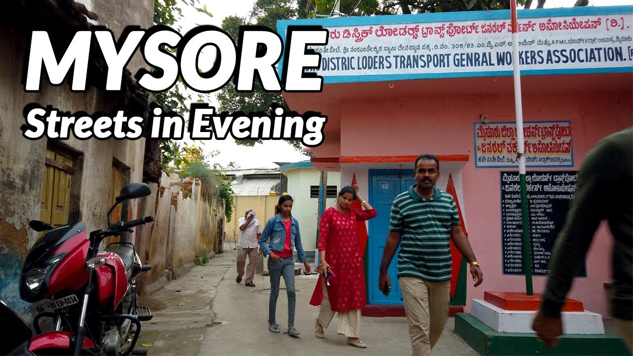 Roaming Around on the Streets of Mysore With a Boy in the Evening -Karnataka, India 4K