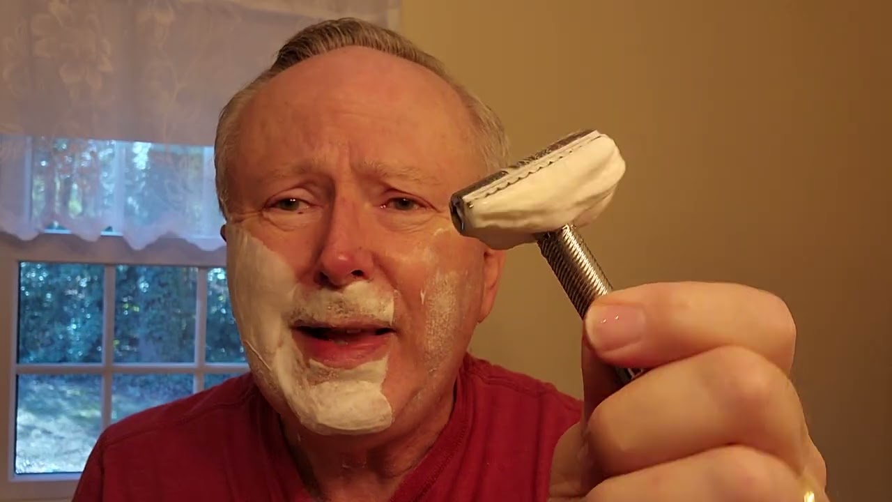 Learning How To Shave With A DE Razor