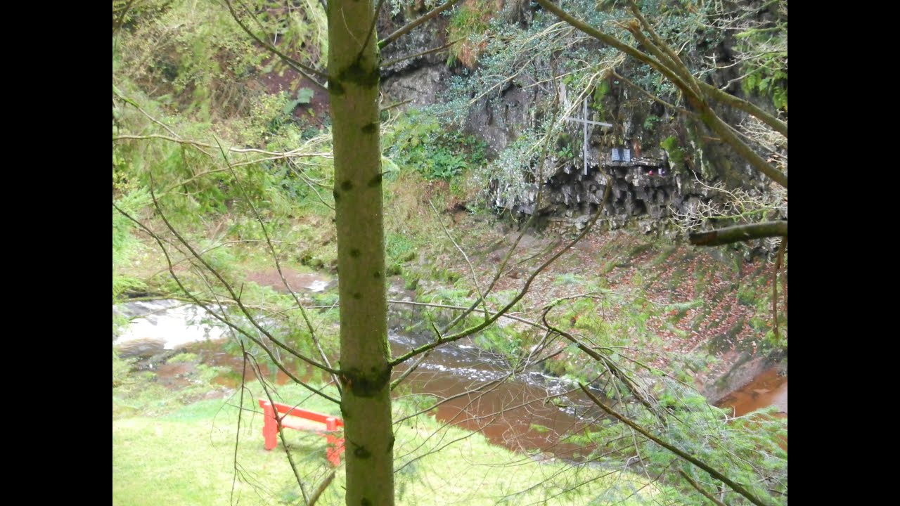 The Mass Rock in the Glen       (Glenville Co. Cork)