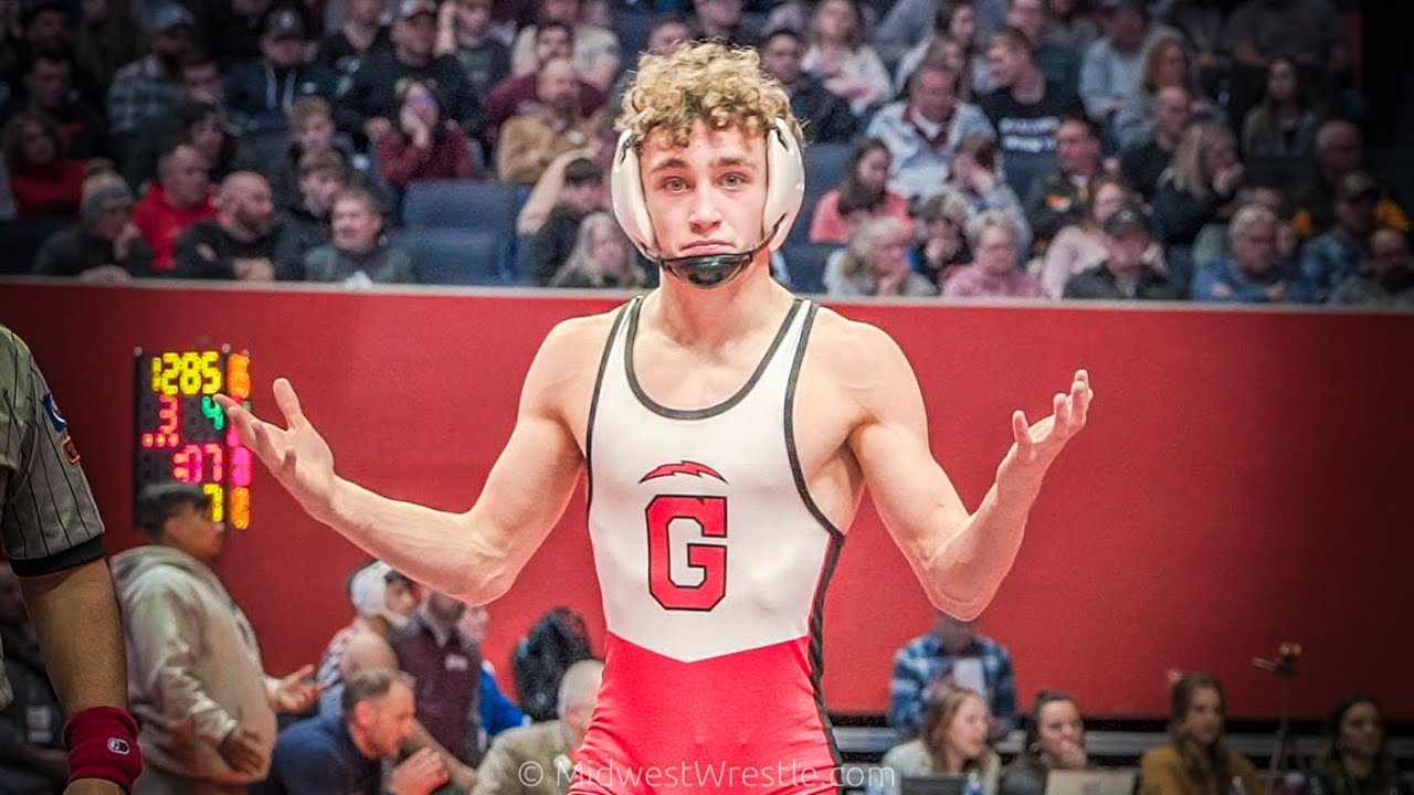 113 2A – Ben Dunne {G} of Lombard Montini IL vs. Drew Davis {R} of Chatham Glenwood IL