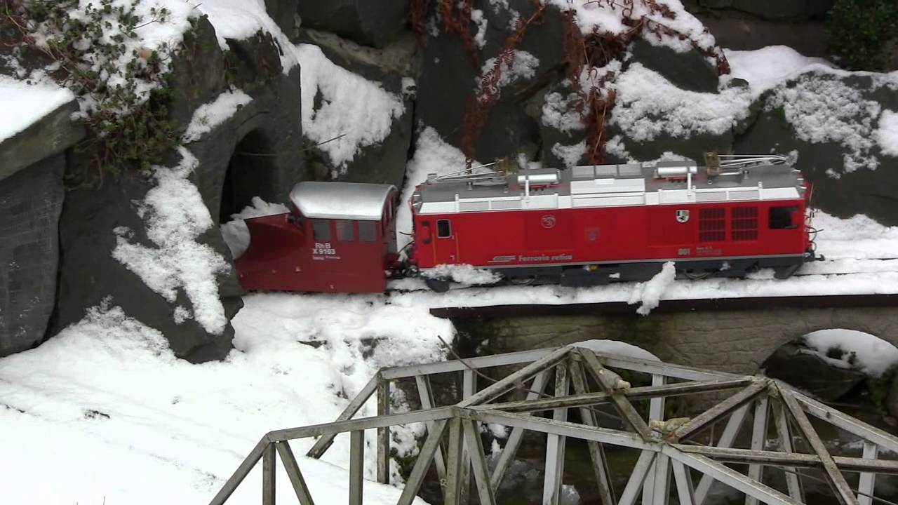 Rhb Schneepflug X 9103 Schneeräumung auf der KGB
