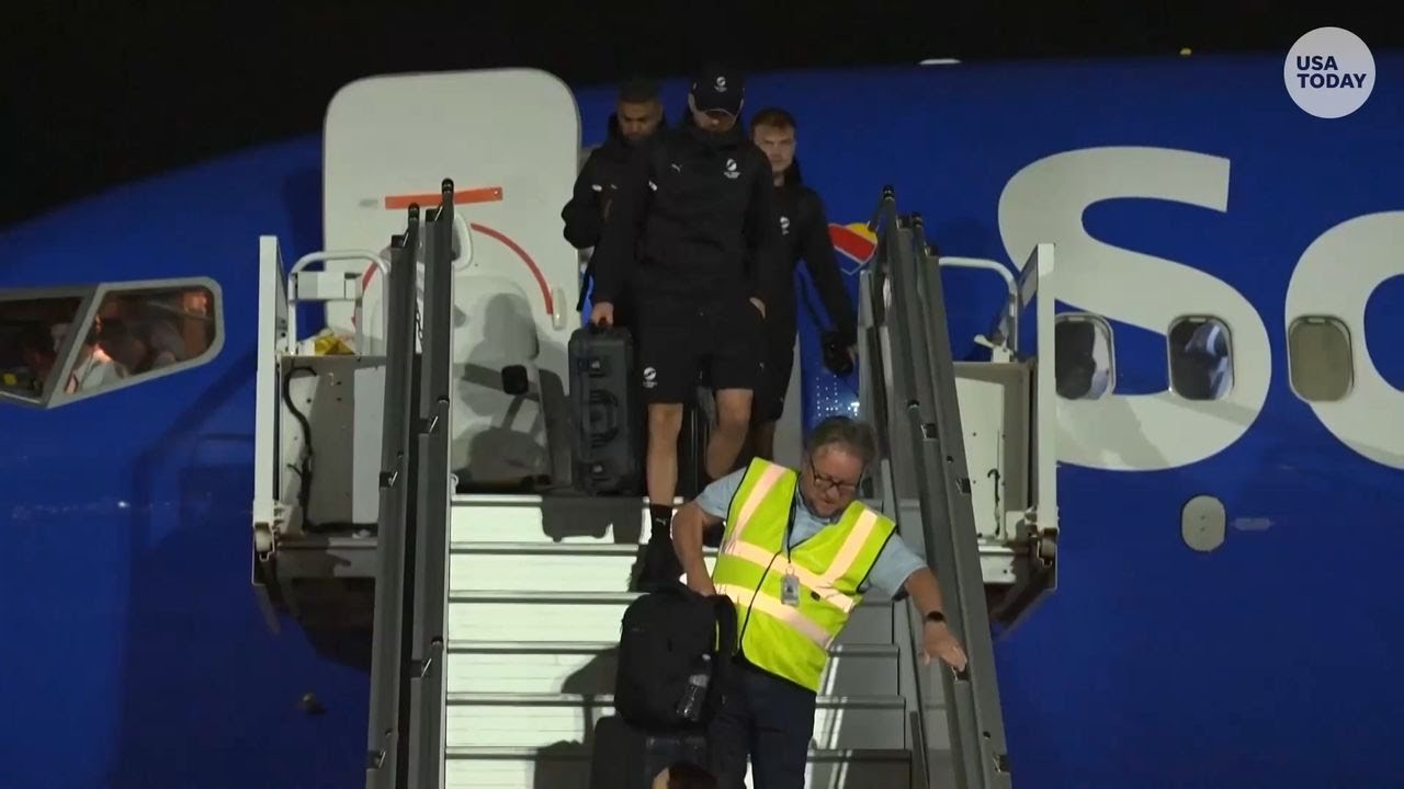 World Cup teams arrive in California ahead of kickoff