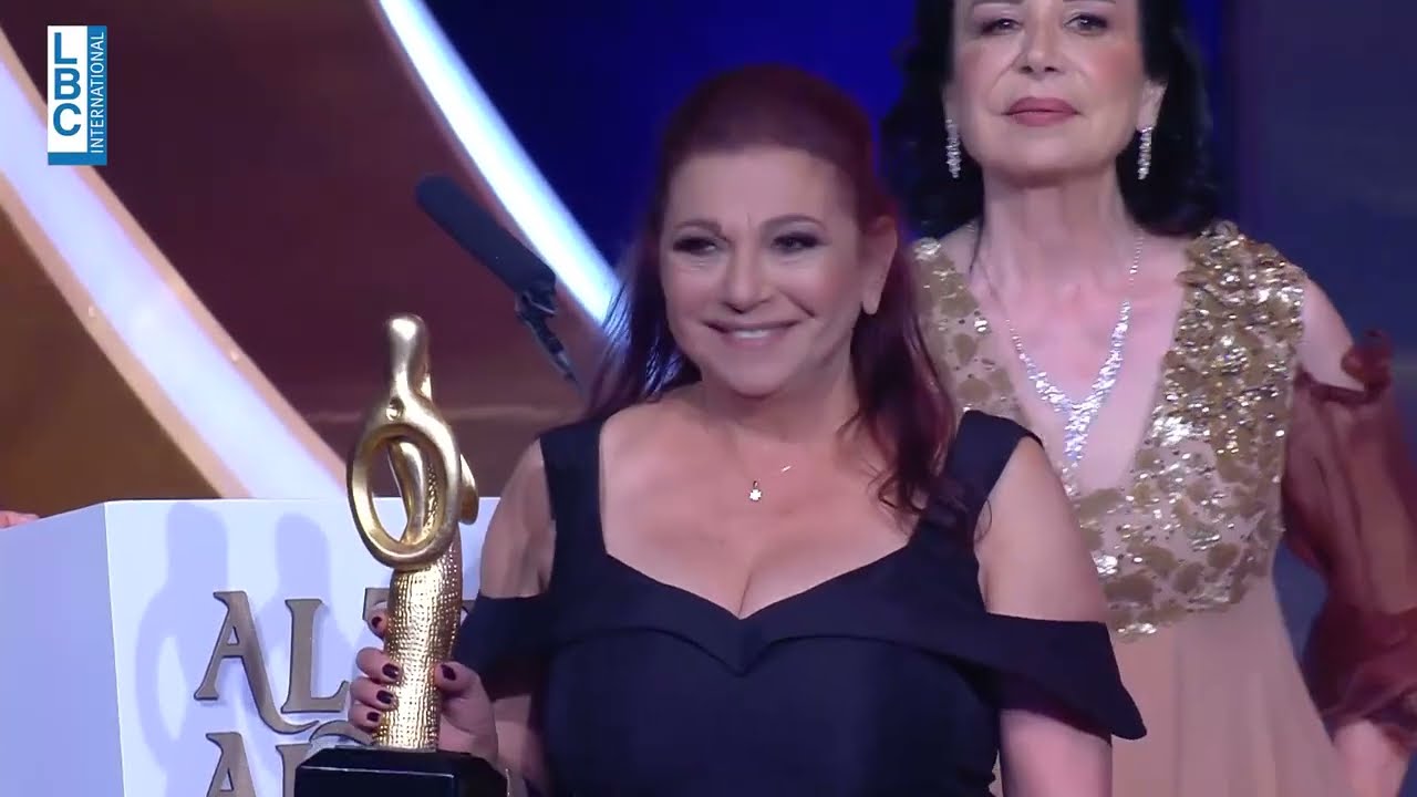 سمارة نهرا… المرأة التي كسرت الدراما بحسّ الطرافة وهكذا تم تكريمها في مهرجان 