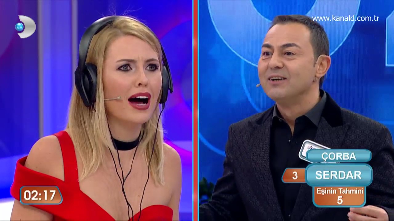Ben Bilmem Eşim Bilir - Chloe Loughnan ve Serdar Orta&ccedil;'ın komik 