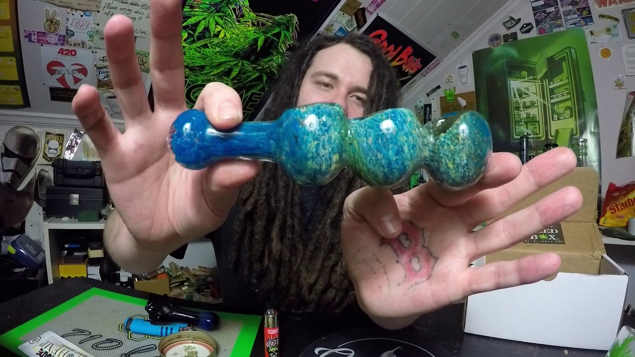 THE WEED BOX AUGUST UNBOXING