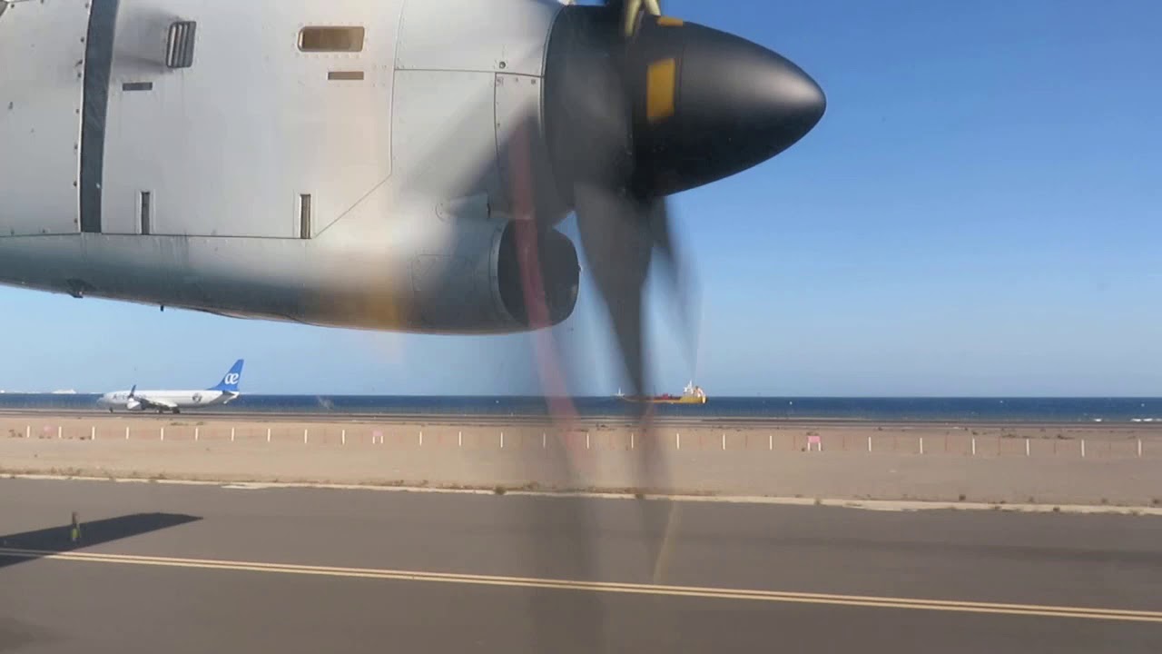 BINTER ATR72 Takeoff+ full taxi at Lanzarote Airport