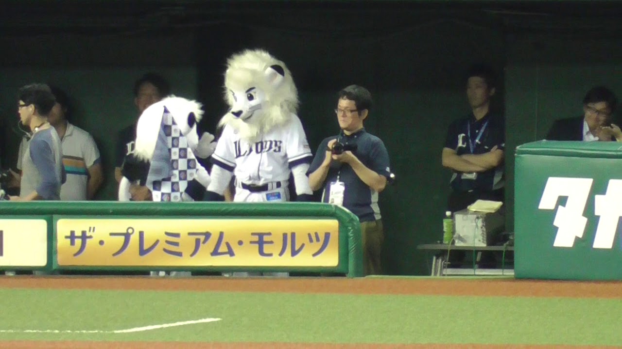 カード３戦目の最終回、ついにＴ－岡田に打席が回ってきました