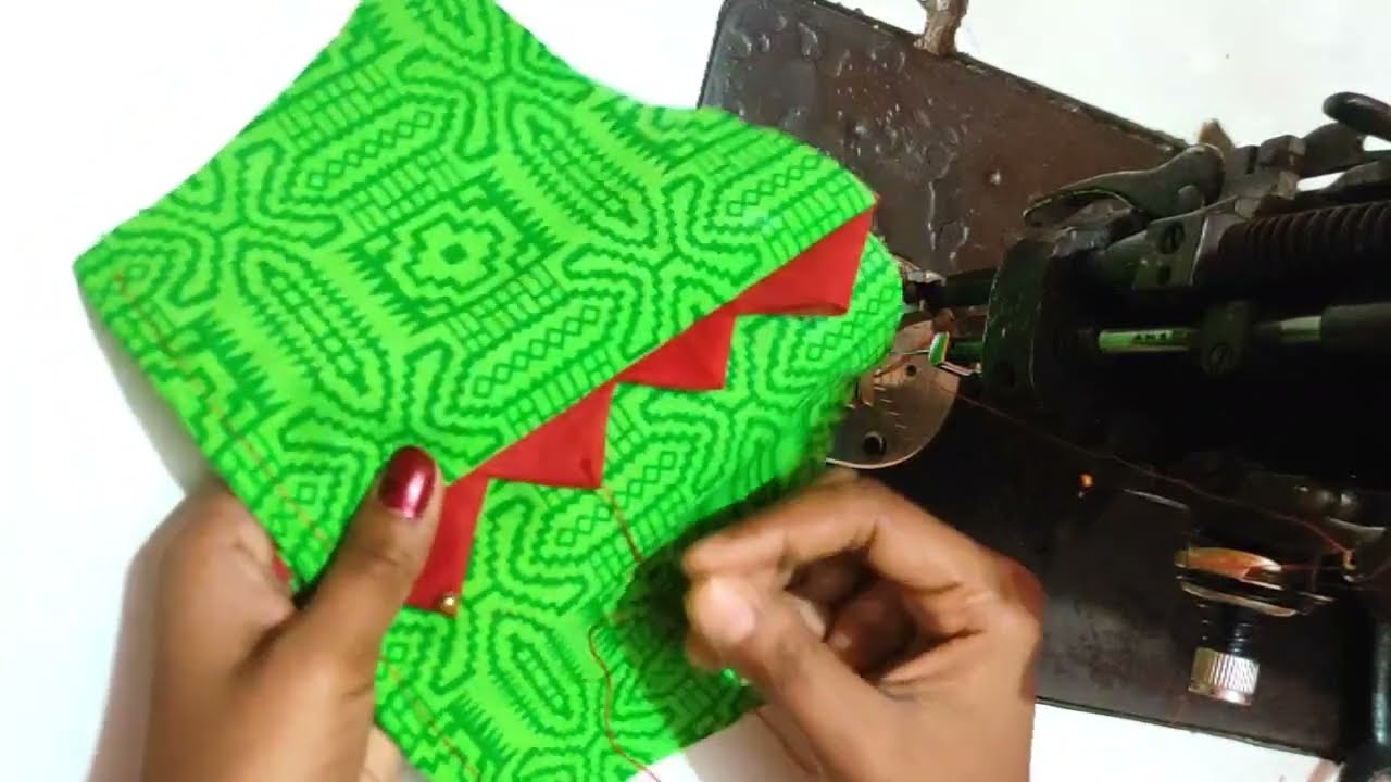 Trending Blouse Sleeve Design cutting And Stitching//Beautiful blouse Sleeve design//Sleeve Design #