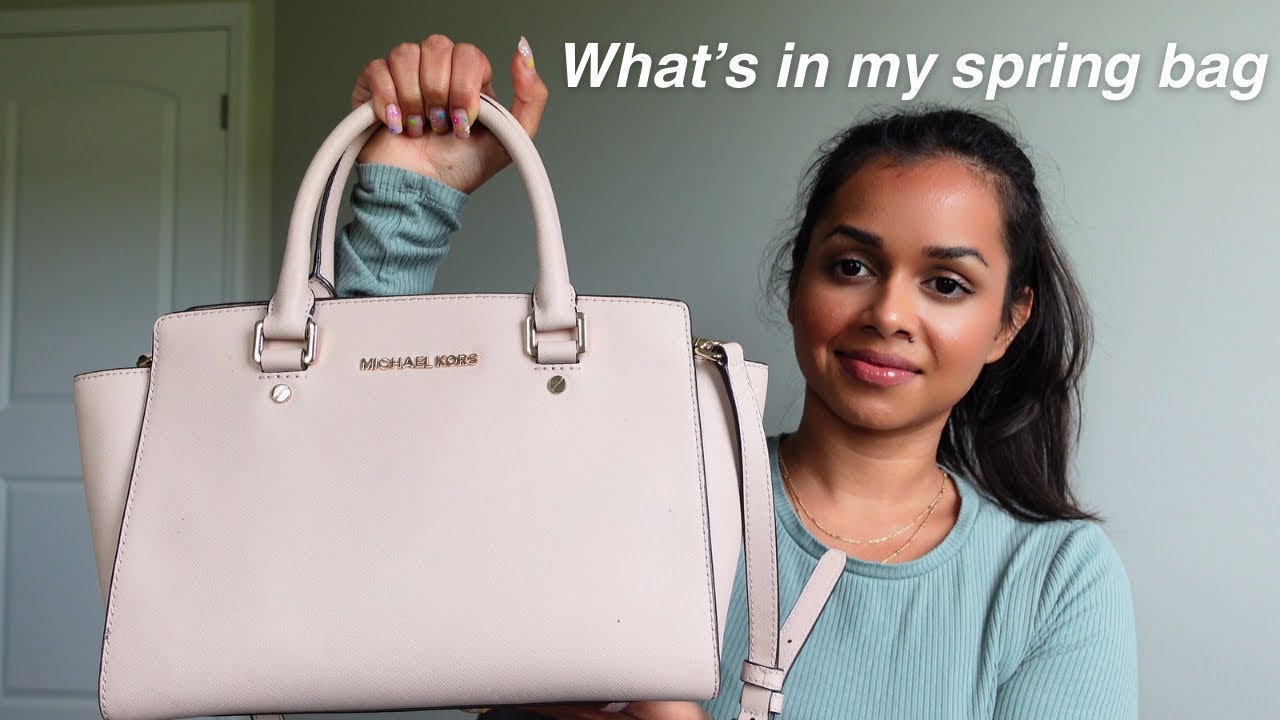 What's in my Spring bag 🌸| Michael Kors Blush Pink Tote Bag