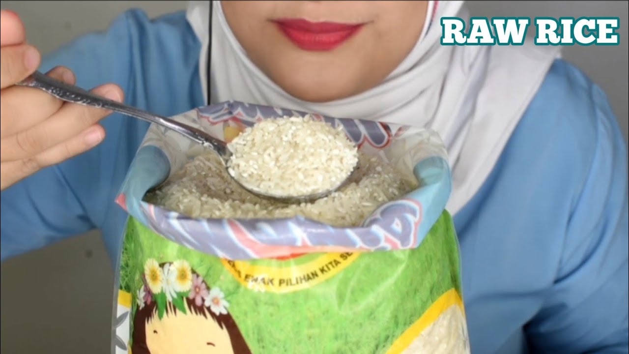 ASMR RAW RICE EATING || MAKAN BERAS MENTAH DI KARUNG PLASTIK