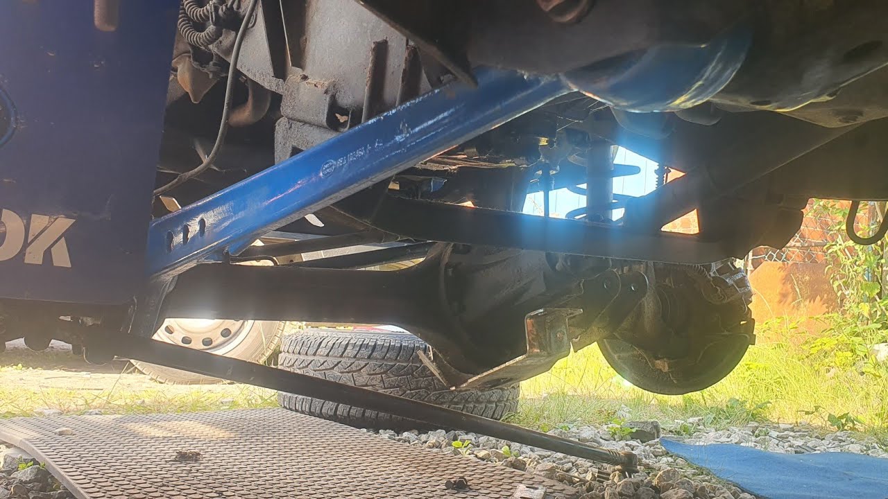 Discovery 2 Radius Arms Re-furb New Bushes & Paint