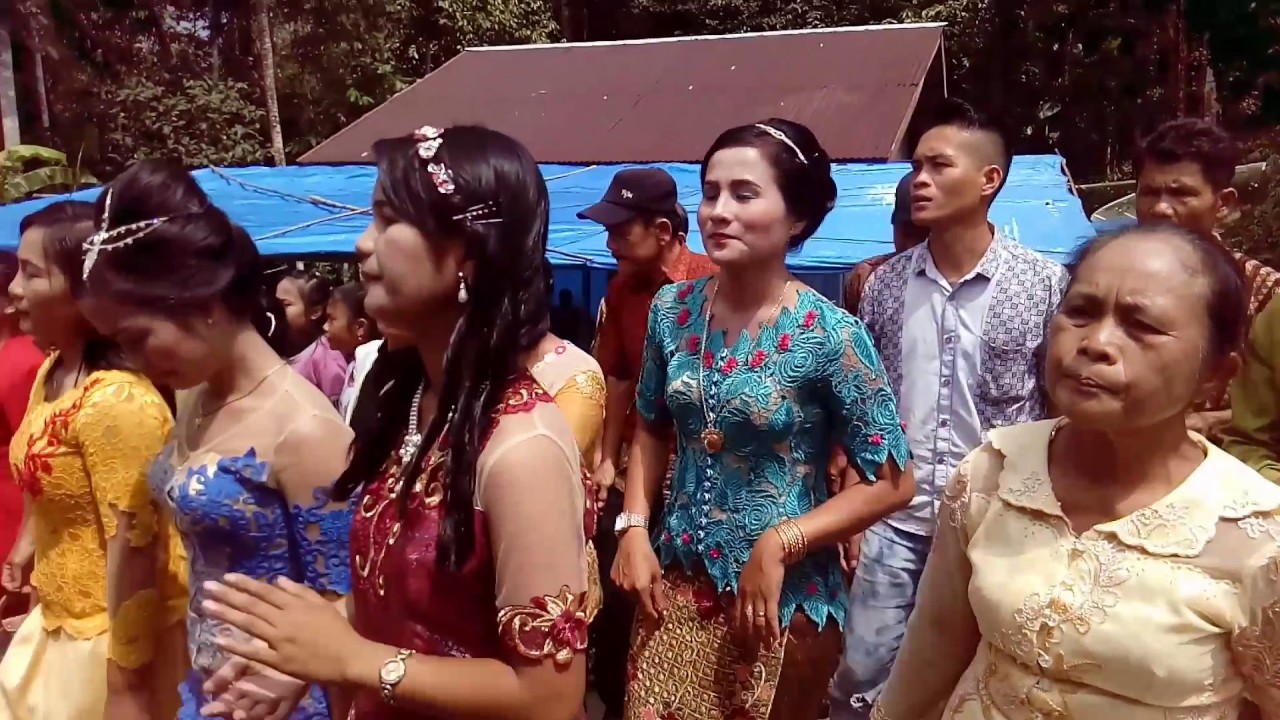 Tarian Desa Fondrako Raya Kec. Ulususua 