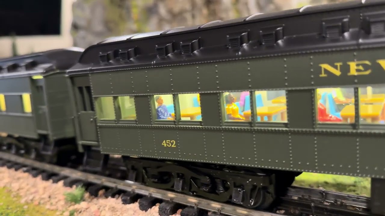 Lionel VisionLine Hudson & 20th Century Passenger Cars at joestrainworld 