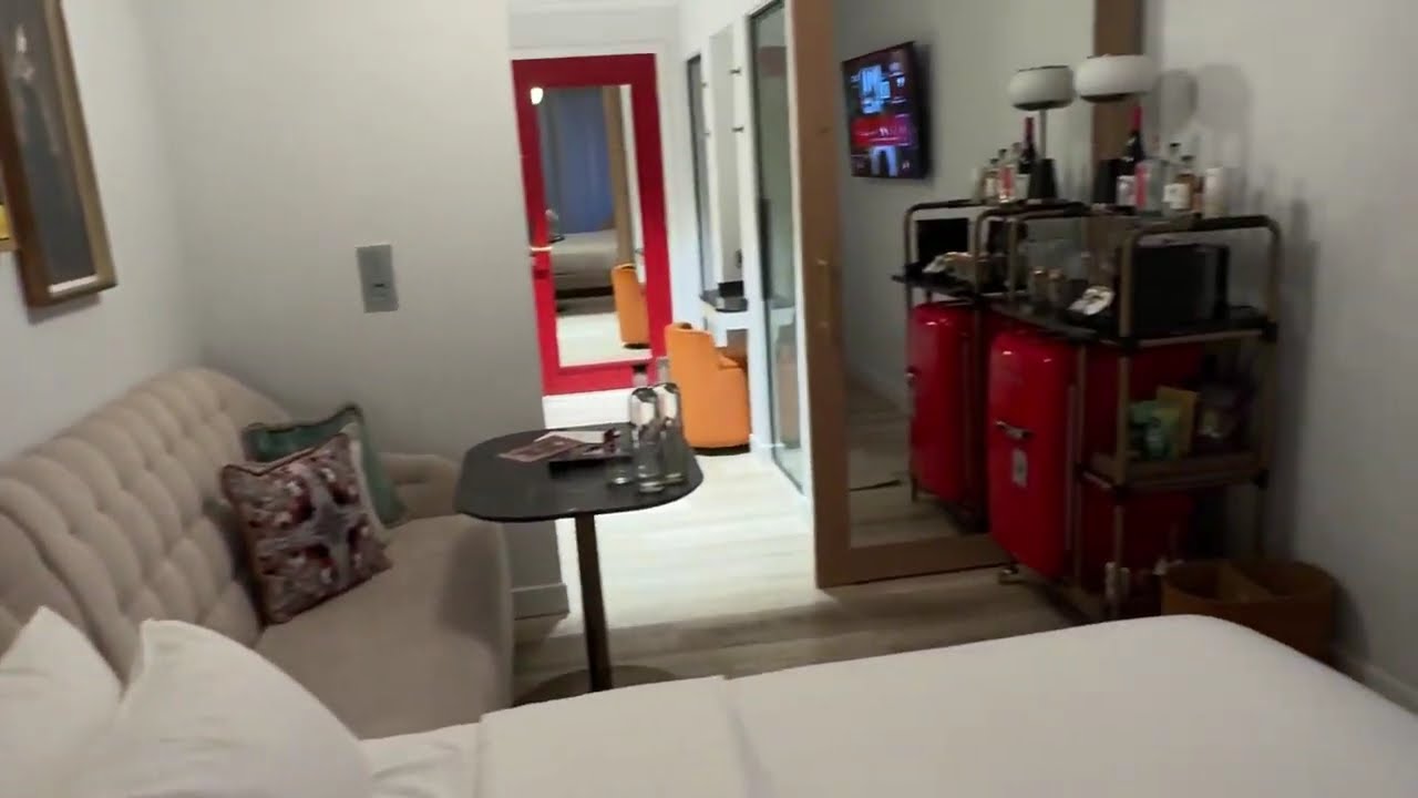 Virgin Hotels Edinburgh | Chamber King Balcony room 439