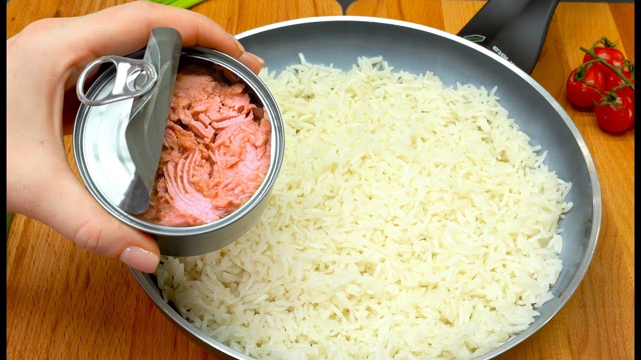 У вас есть консервированный тунец и рис.❓ Легкий и вкусный ужин!