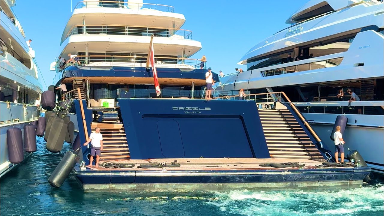 MAGNIFICENT 92m HYBRID ELECTRIC DRIZZLE FEADSHIP PERFECT DOCKING MANEUVER! @emman25MC