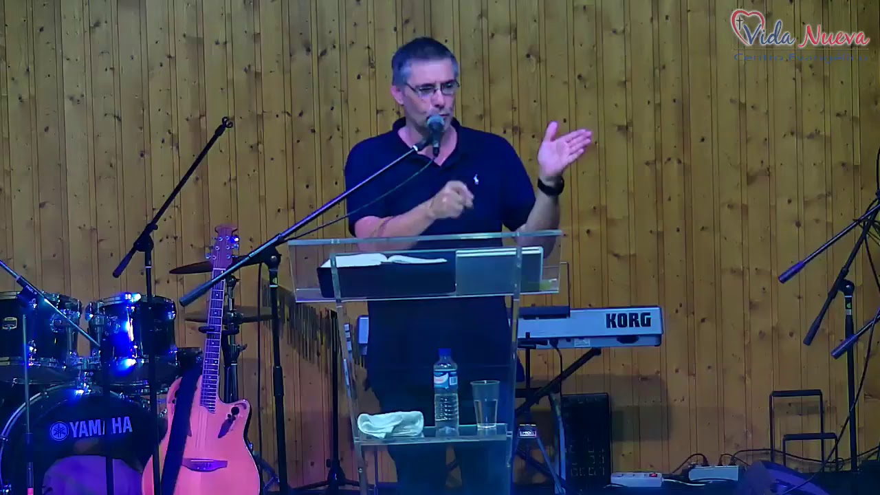 La Pluralidad de Dios / Pastor Manolo Sierra