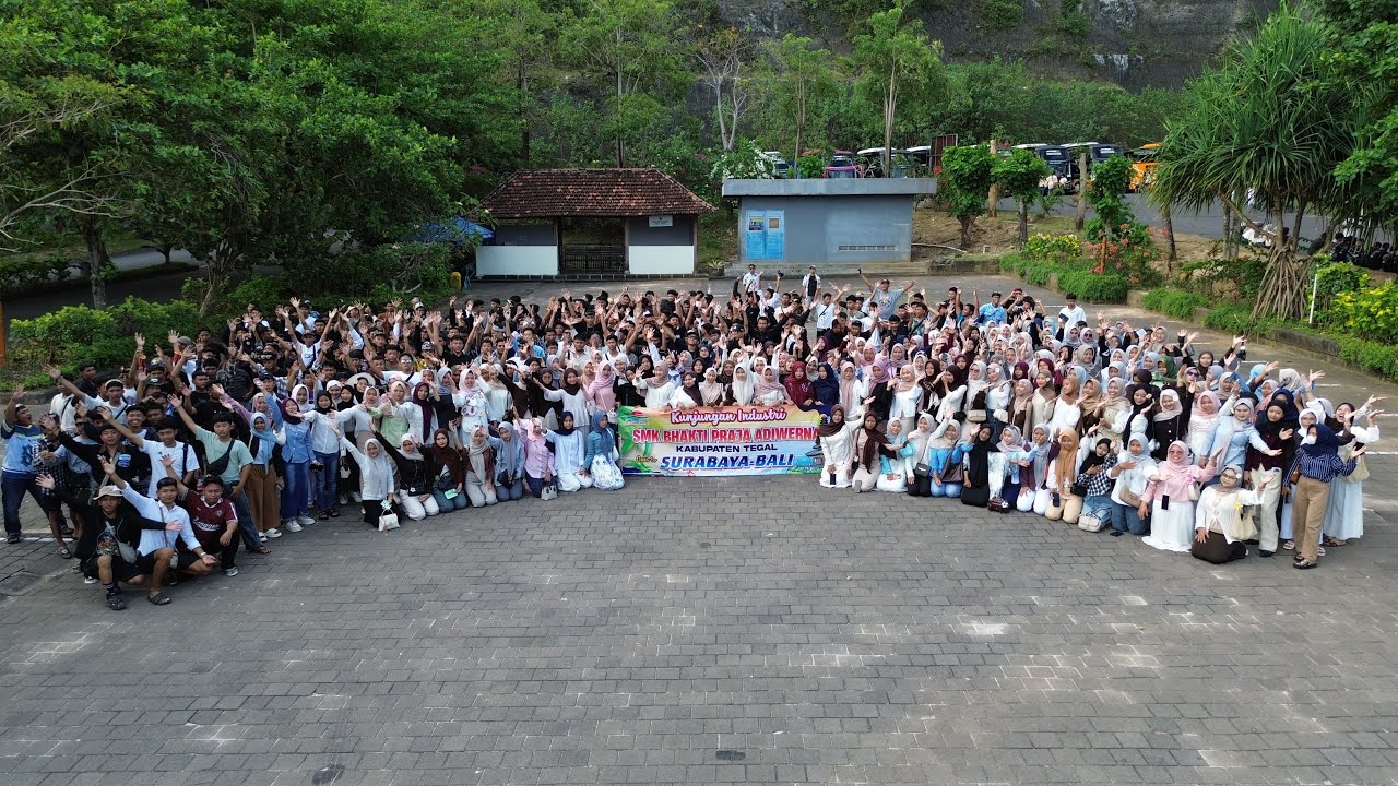 SMK BHAKTI PRAJA ADIWERNA EDU TRIP BALI OVERLAND WONDERFUL INDONESIA 