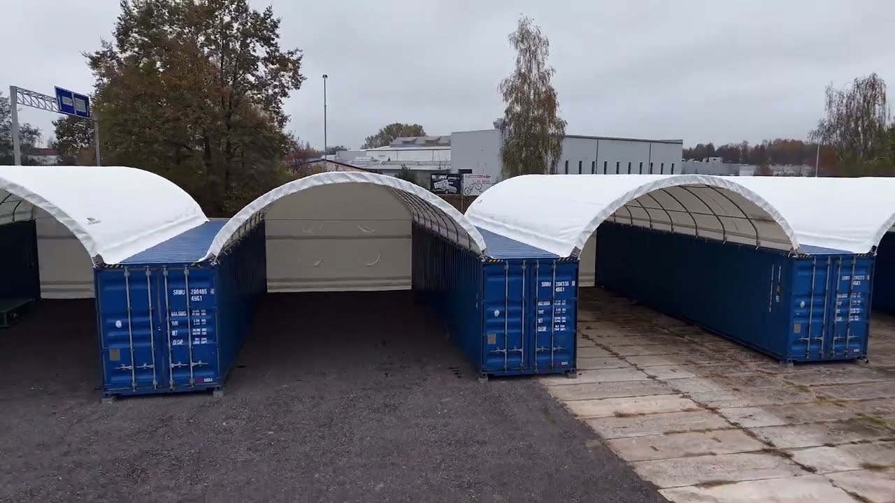 Plachtové přístřešky na lodní kontejnery jako náhrada plachtových hal