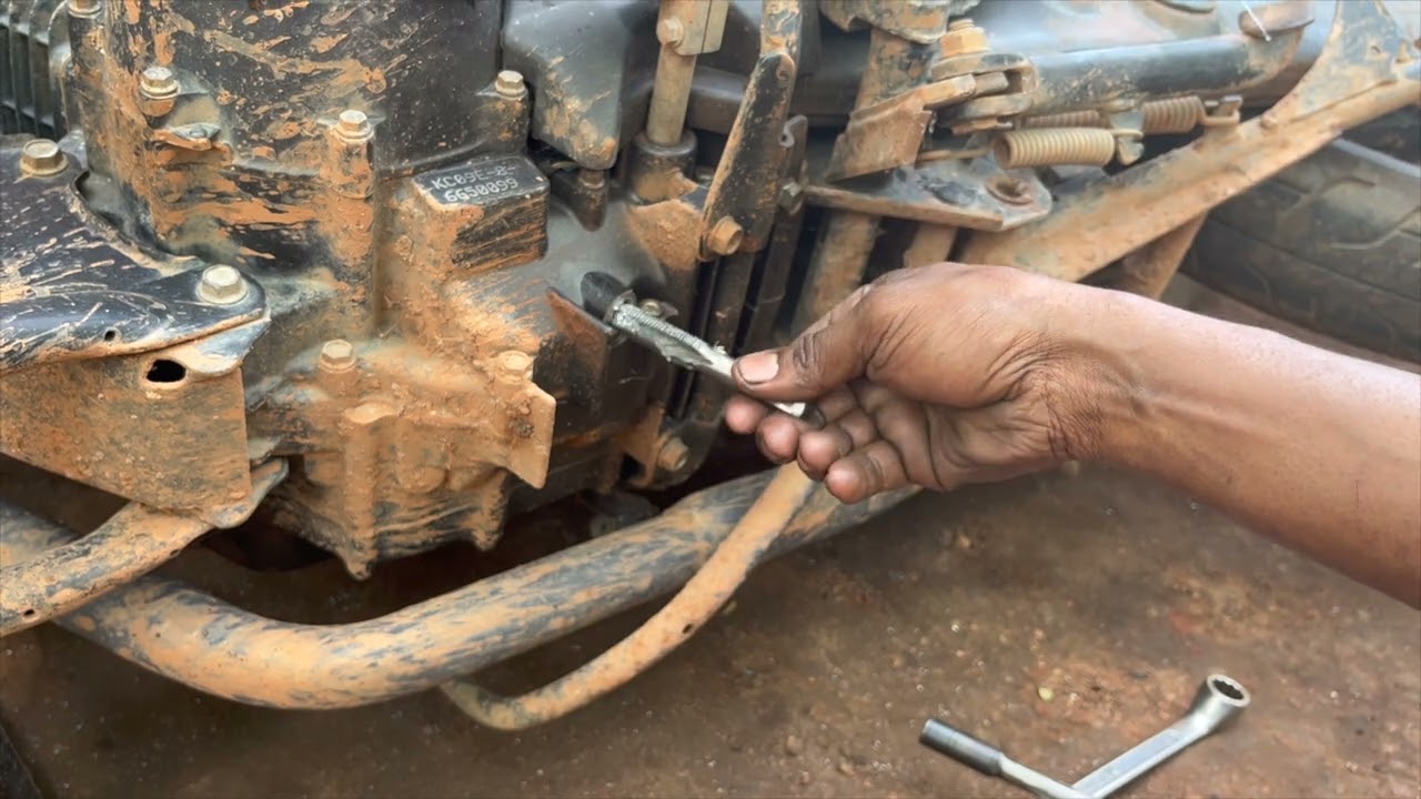 ENGINE OIL BOLT TAP/THREADING..MALAYALAM