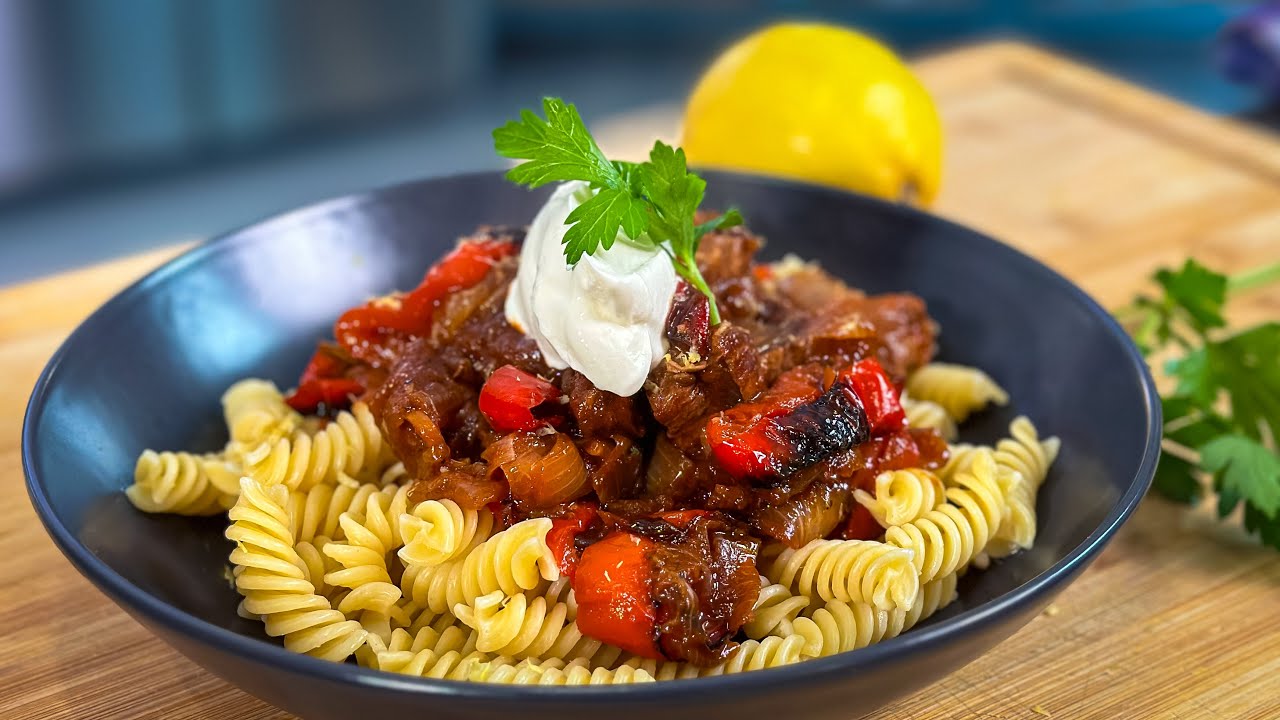 Für diese Gulasch Rezept bin ich berühmt | Probier es unbedingt aus! (Leckere Hausmannskost)