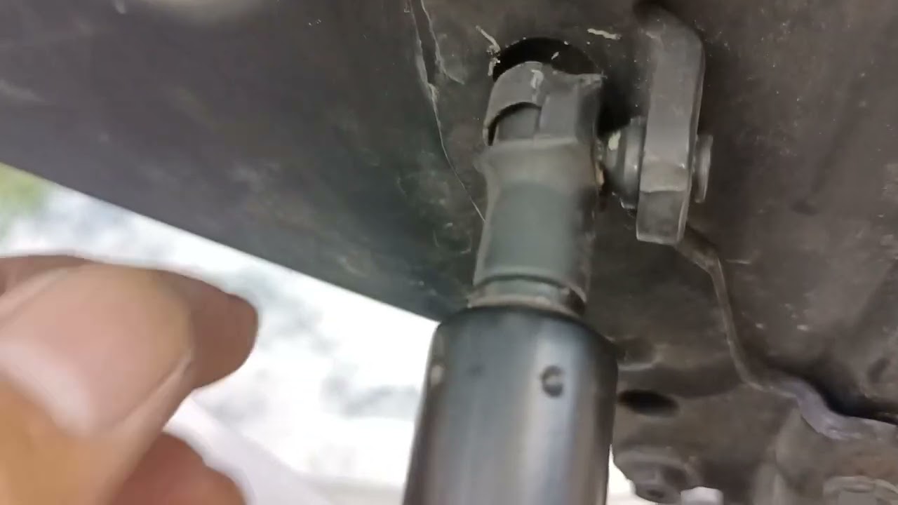 How to replace Hood Struts of Bmw X5 E53 Engine..