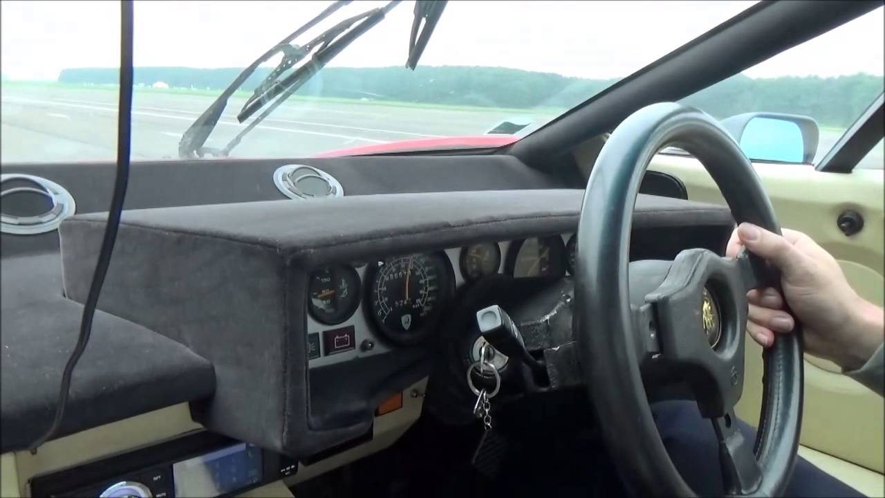 High Speed Ride - Lamborghini Countach 5000S